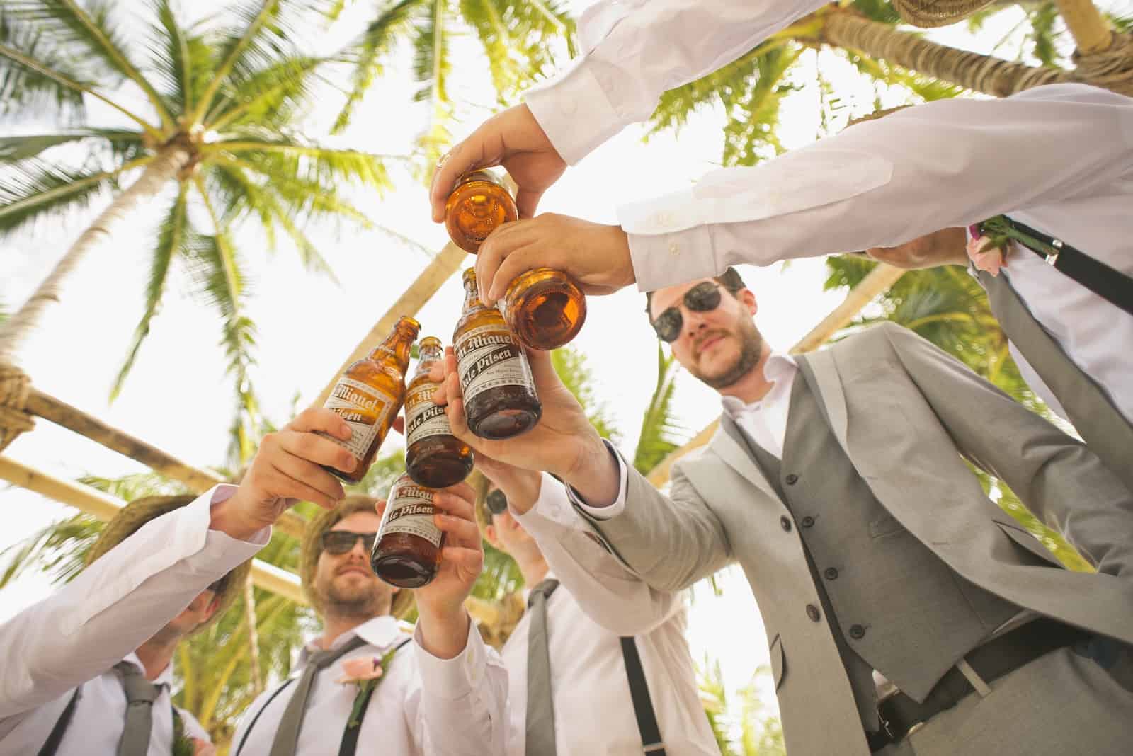 Arizona Wedding Guitarist - Cocktail Hour Arizona Wedding Guitarist - Cocktail Hour
